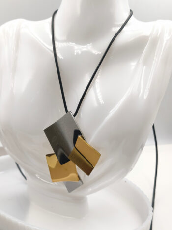 Κολιέ με κορδόνι & ατσάλινο δίχρωμο μοτίφ #853184